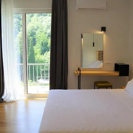 Theoxenia Hotel 3*
