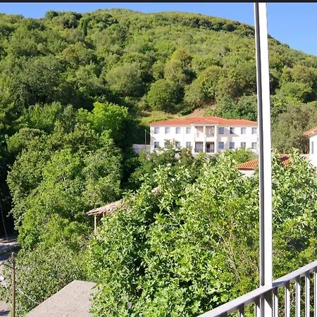 Hotel Theoxenia Andrítsaina