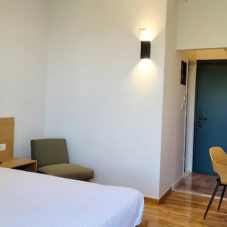 θεοξένια Ξενοδοχείο Ανδρίτσαινα