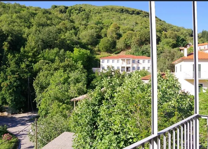 Hotell Theoxenia Andritsaina